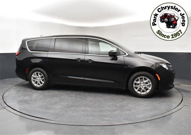 2026 Chrysler Voyager VOYAGER LX