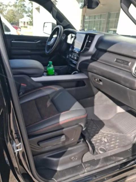 2022 RAM 1500 Big Horn Crew Cab 4x4 57 Box