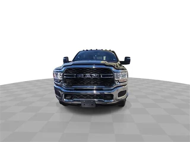 2024 RAM 3500 Tradesman Crew Cab 4x4 8 Box 2024 RAM 3500 Tradesman Crew Cab 4x4 8 Box