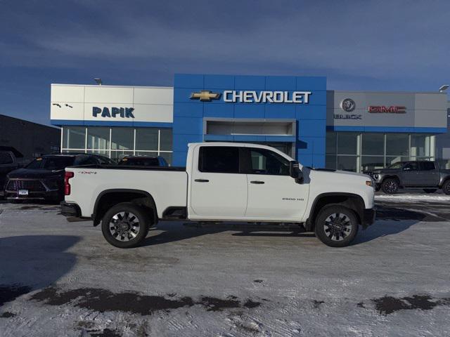 2021 Chevrolet Silverado 2500HD 4WD Crew Cab Standard Bed Custom