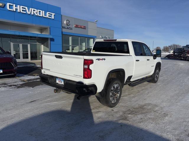 2021 Chevrolet Silverado 2500HD 4WD Crew Cab Standard Bed Custom