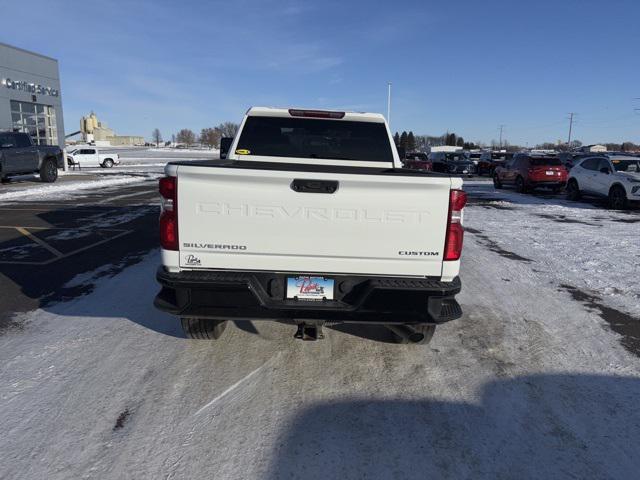 2021 Chevrolet Silverado 2500HD 4WD Crew Cab Standard Bed Custom