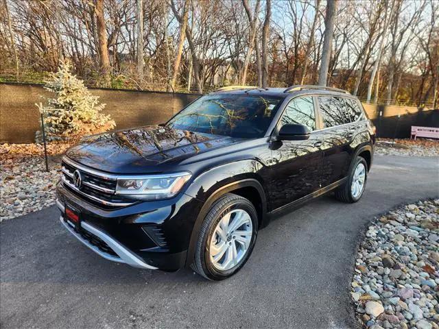2022 Volkswagen Atlas 2.0T SE w/Technology