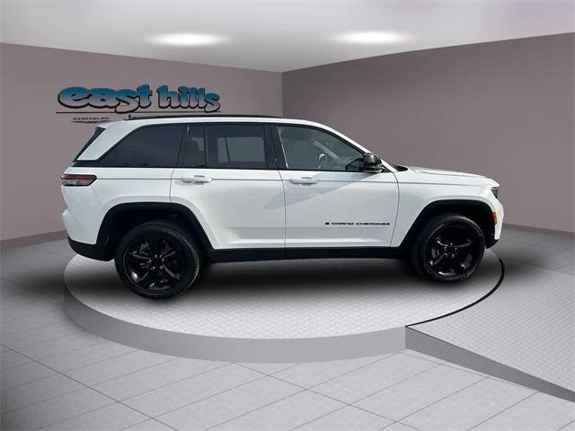 2023 Jeep Grand Cherokee Altitude 4x4