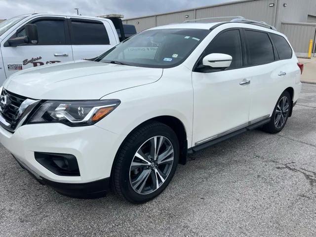 2020 Nissan Pathfinder Platinum 2WD 2020 Nissan Pathfinder Platinum 2WD