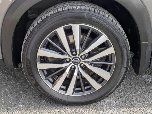 2022 Nissan Pathfinder Platinum 4WD