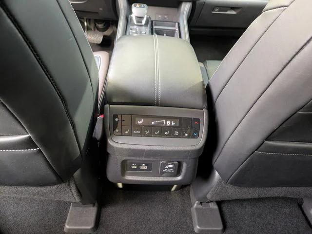 2022 Nissan Pathfinder Platinum 4WD