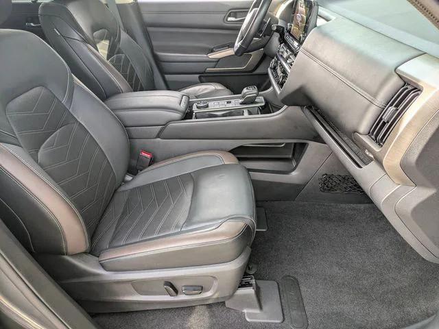 2022 Nissan Pathfinder Platinum 4WD