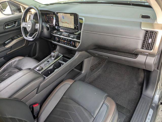 2022 Nissan Pathfinder Platinum 4WD