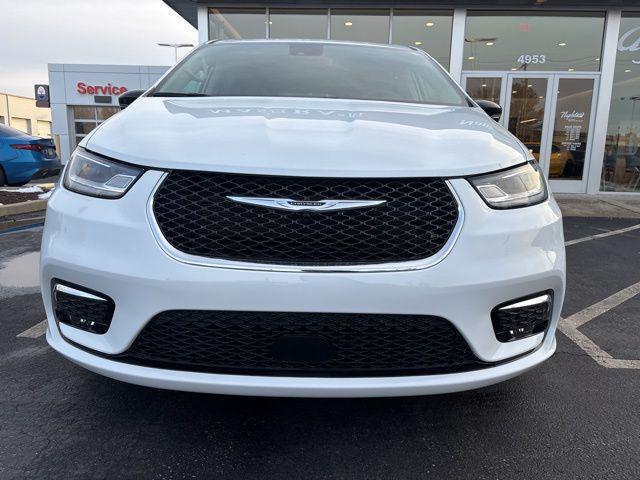 2024 Chrysler Pacifica Touring L 2024 Chrysler Pacifica Touring L