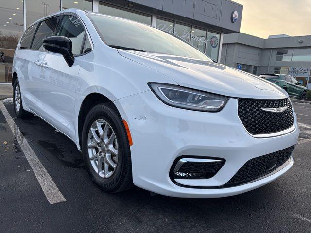 2024 Chrysler Pacifica Touring L 2024 Chrysler Pacifica Touring L