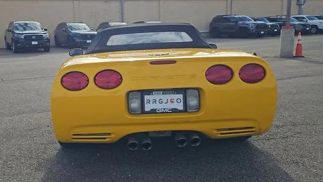 2004 Chevrolet Corvette Base