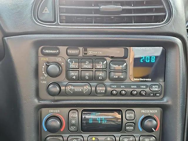2004 Chevrolet Corvette Base