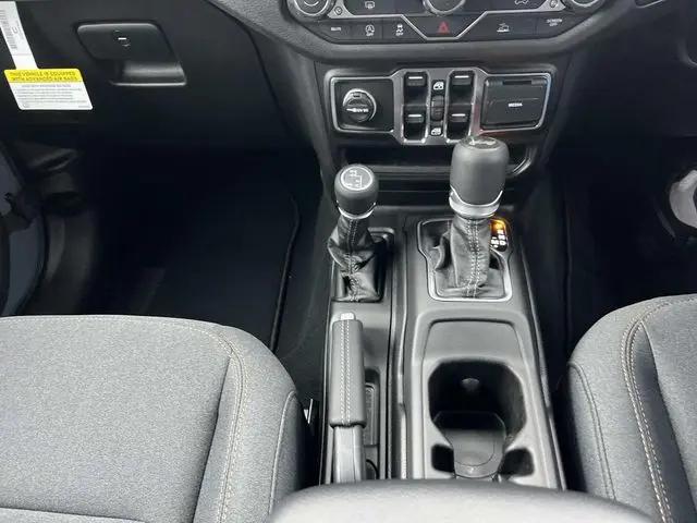 2026 Jeep Wrangler 4-Door Sport RHD 4x4