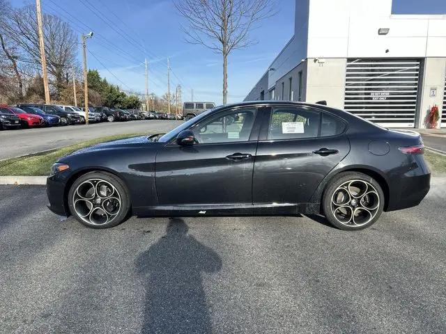 2025 Alfa Romeo Giulia Intensa AWD