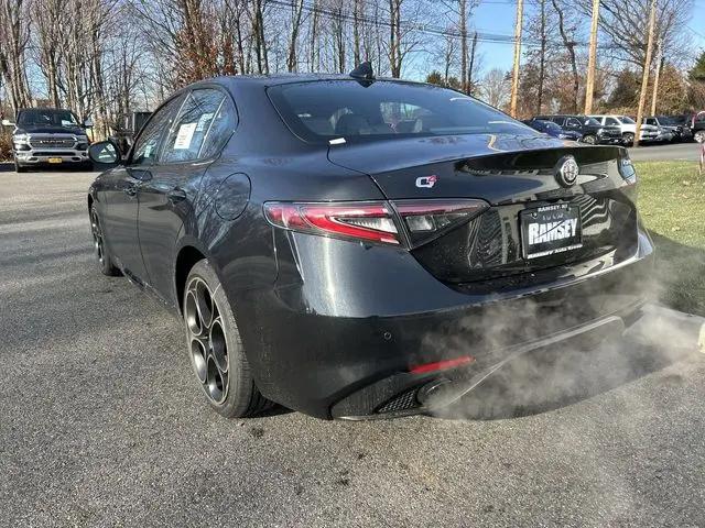 2025 Alfa Romeo Giulia Intensa AWD