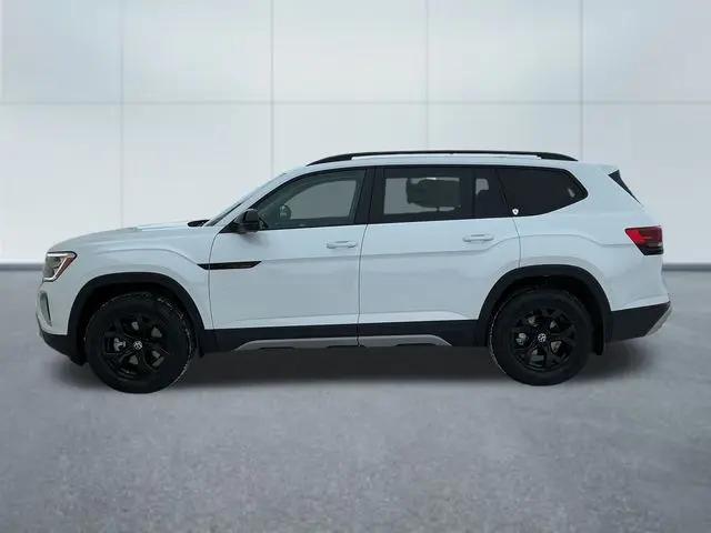 2026 Volkswagen Atlas Peak Edition