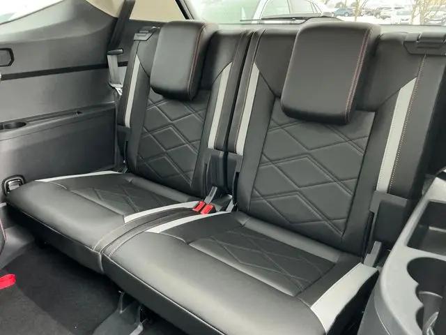 2026 Volkswagen Atlas Peak Edition