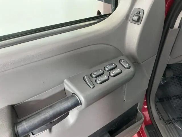 2004 Ford Explorer Sport Trac XLS
