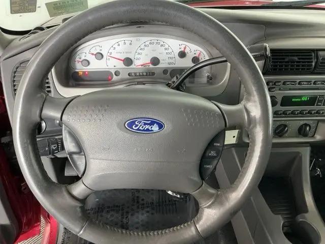 2004 Ford Explorer Sport Trac XLS