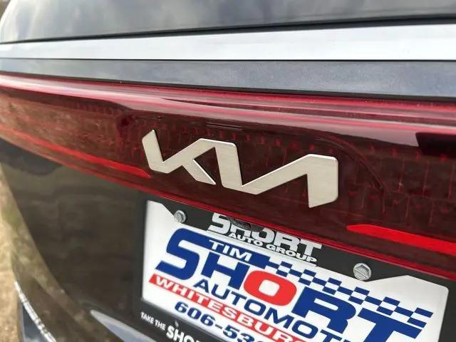 2022 Kia Carnival MPV LX