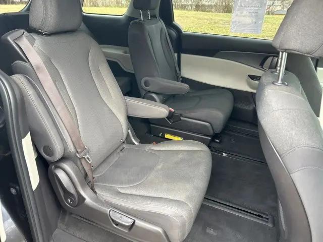 2022 Kia Carnival MPV LX