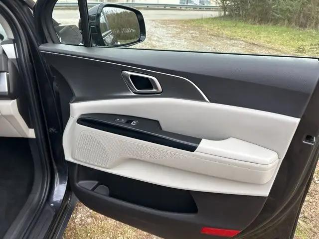 2022 Kia Carnival MPV LX