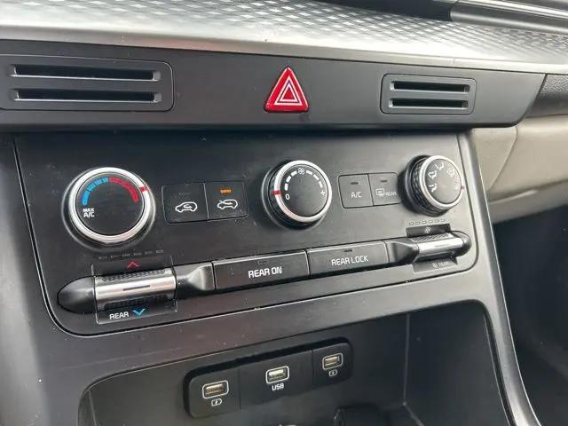 2022 Kia Carnival MPV LX