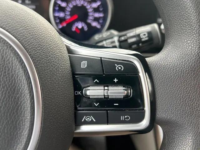 2022 Kia Carnival MPV LX