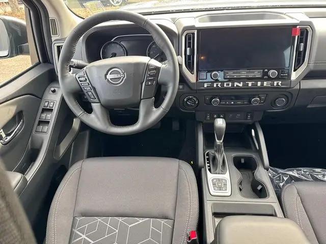 2026 Nissan Frontier Crew Cab SV 4x4