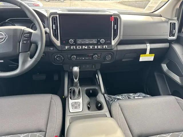 2026 Nissan Frontier Crew Cab SV 4x4