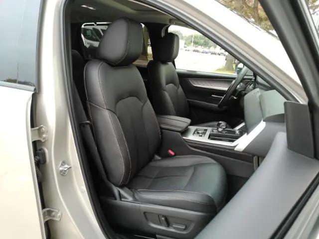 2025 Mazda X-90 Preferred Package