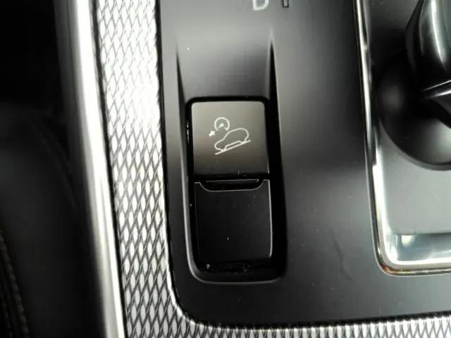 2025 Mazda X-90 Preferred Package