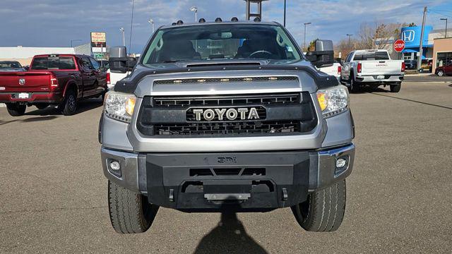 2017 Toyota Tundra SR5 5.7L V8