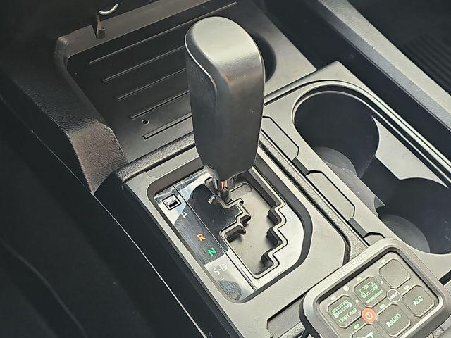 2017 Toyota Tundra SR5 5.7L V8
