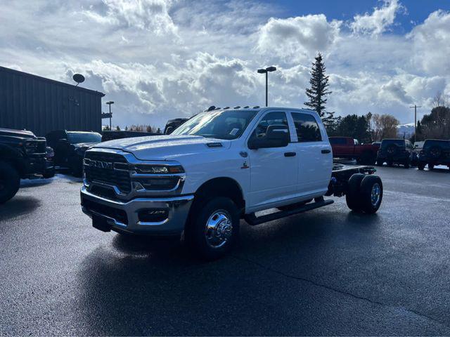 2026 RAM 3500 Chassis RAM 3500 TRADESMAN CREW CAB CHASSIS 4X4 60 CA