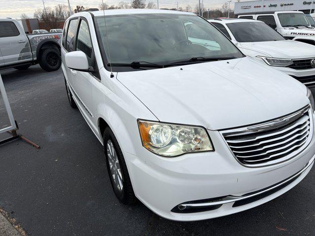 2014 Chrysler Town and Country Touring