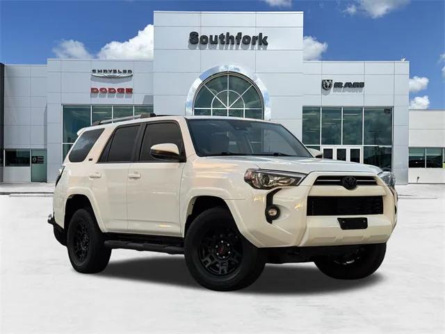 2022 Toyota 4Runner SR5 2022 Toyota 4Runner SR5
