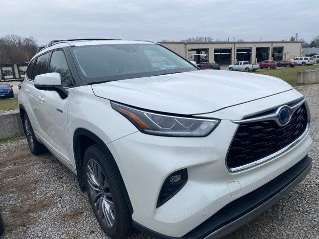 2021 Toyota Highlander Hybrid Platinum