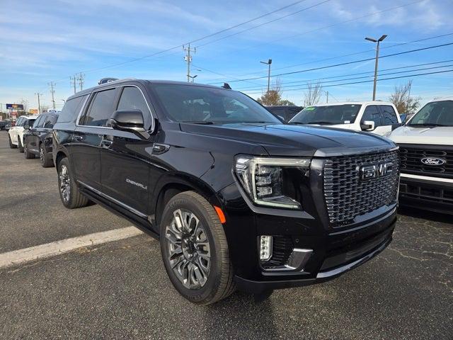 2023 GMC Yukon XL 4WD Denali Ultimate 2023 GMC Yukon XL 4WD Denali Ultimate