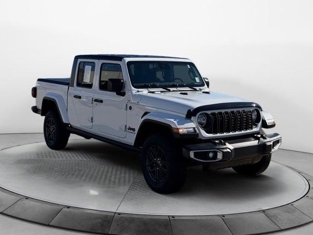 2024 Jeep Gladiator Sport S
