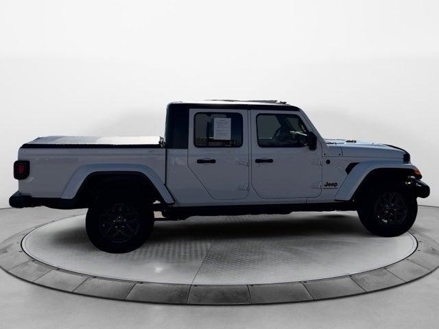 2024 Jeep Gladiator Sport S