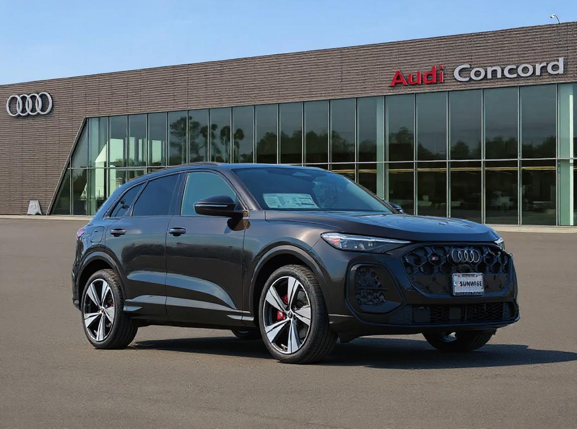 Mythos Black Metallic 2025 Audi SQ5 3.0T quattro Premium Plus AWD SUV / Crossover All-Wheel Drive Automatic