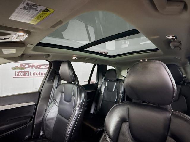 2022 Volvo XC90 T6 Inscription 6 Passenger