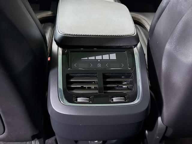 2022 Volvo XC90 T6 Inscription 6 Passenger