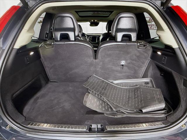 2022 Volvo XC90 T6 Inscription 6 Passenger