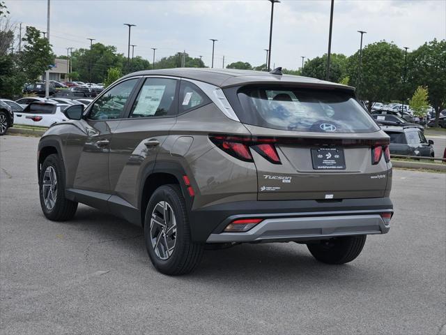 2026 Hyundai Tucson Hybrid Blue SE
