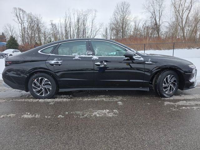 2026 Hyundai Sonata Hybrid Blue