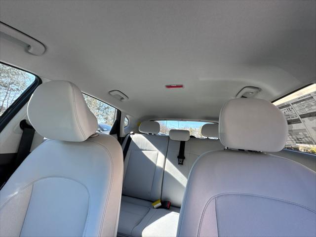 2026 Hyundai Kona SE