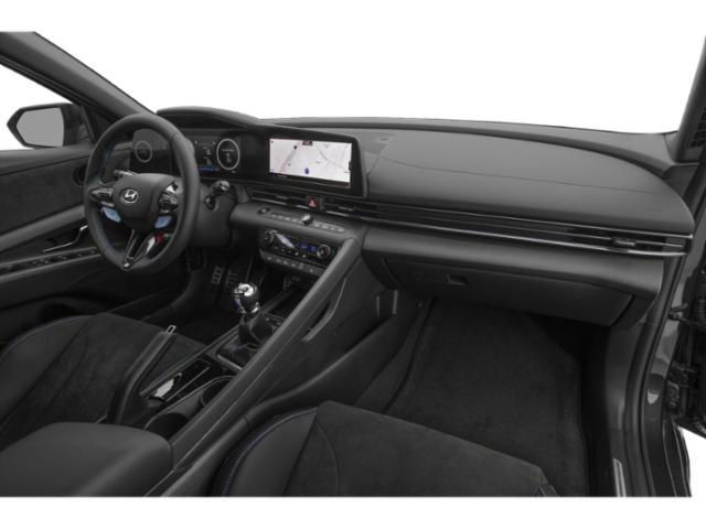 2022 Hyundai Elantra Base